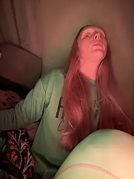 Snapshot of GoldenFlameGoddess chatting on 03.05.26 GoldenFlameGoddess online show from 03.05.26