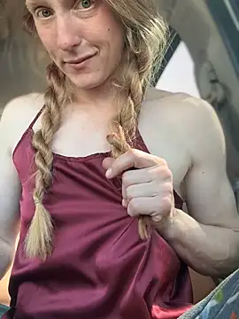 Snapshot of GoldenFlameGoddess chatting on 03.29.26 GoldenFlameGoddess online show from 03.29.26