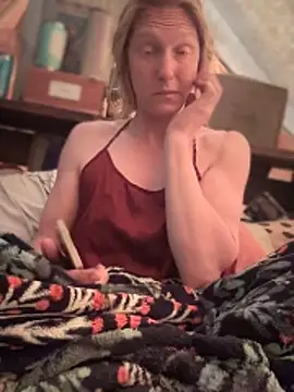 GoldenFlameGoddess online show from 05.05.26