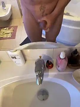 Snapshot of StripperOnStage chatting on 01.09.25 StripperOnStage online show from 01.09.25