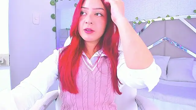 Snapshot of Zoe_Lennoxx chatting on 12.28.24 Zoe Lennoxx online show from 12.28.24