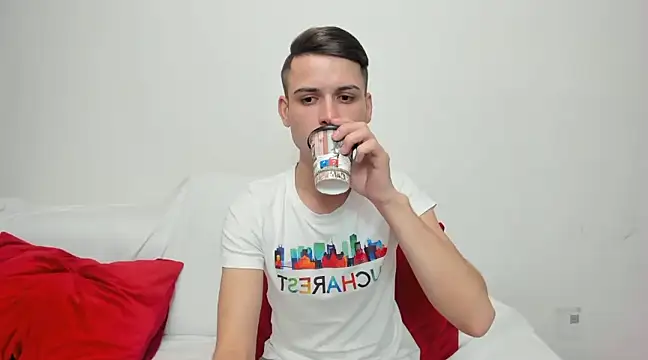 andboyfor6 online show from 12.11.24