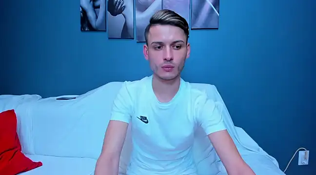 andboyfor6 online show from 02.18.25