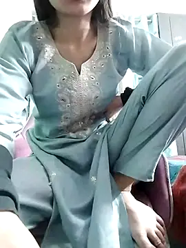 Noor Darliing online show from 03.01.25