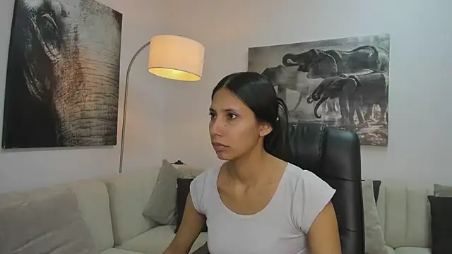 Snapshot of Ary_7 chatting on 03.22.25 Ary 7 online show from 03.22.25