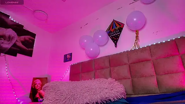  sex mia online show from 10.05.25