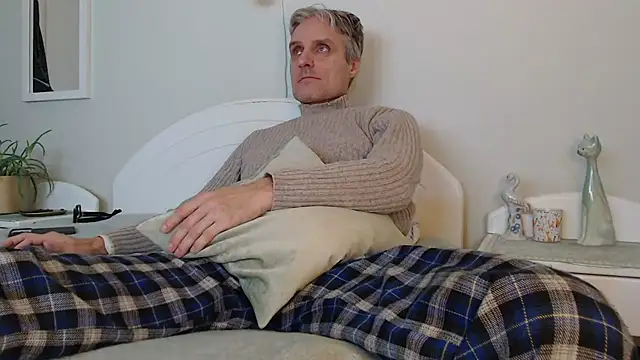 StrongBill online show from 12.26.24