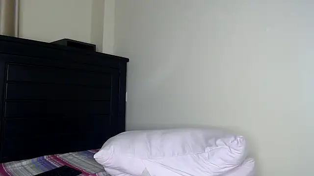 NIKKIE LOVE online show from 04.16.26