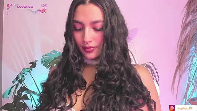 Anngel 1 online show from 10.17.25