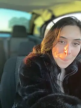 Lilith  D online show from 02.05.25