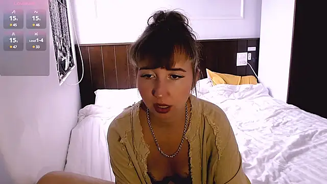 Cosmo Riri online show from 02.27.25