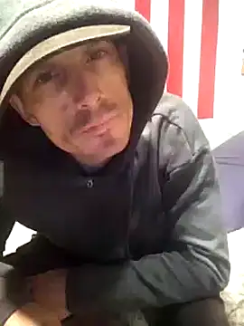 Snapshot of KBONE36 chatting on 12.15.24 KBONE36 online show from 12.15.24