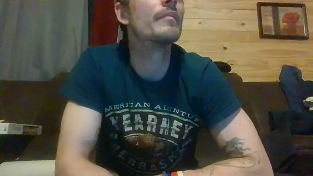 Snapshot of KBONE36 chatting on 03.08.25 KBONE36 online show from 03.08.25