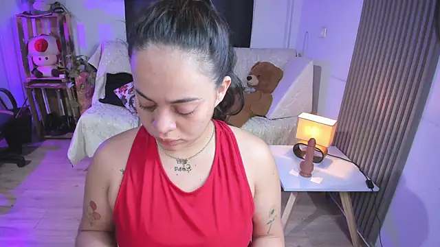 Cuttiealice online show from 02.11.25