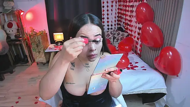 Cuttiealice online show from 02.14.25