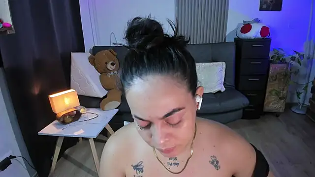 Cuttiealice online show from 03.05.25