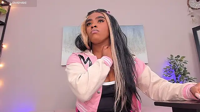 Briana Wells  online show from 02.20.26