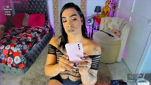 Samra Naugthy online show from 02.23.25