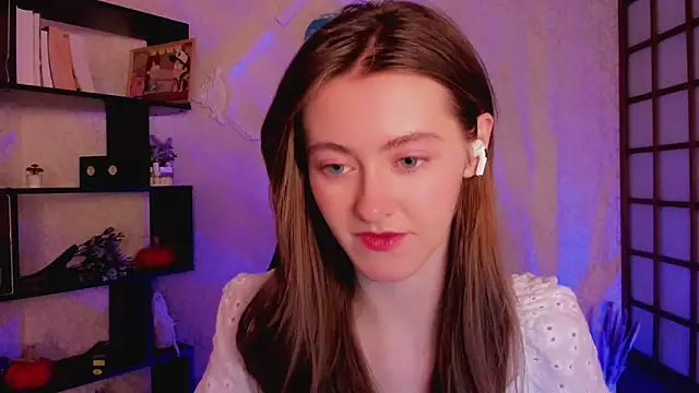 KateCuddle online show from 12.10.24