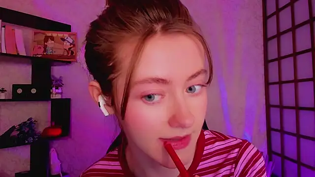 KateCuddle online show from 12.13.24