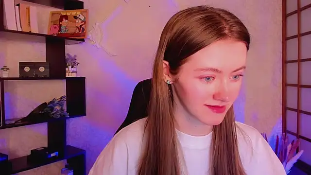 KateCuddle online show from 01.14.25