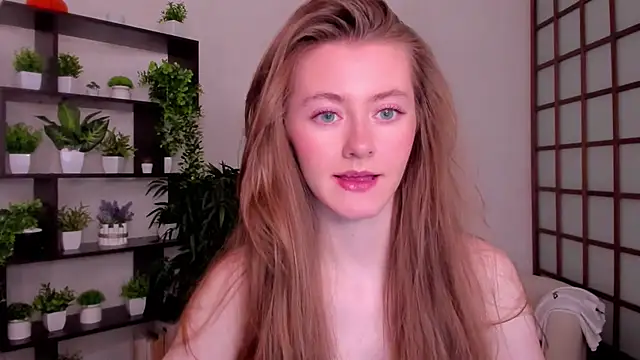 KateCuddle online show from 10.02.25