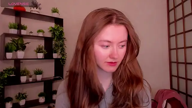 KateCuddle online show from 04.15.26