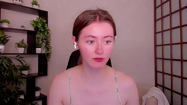 KateCuddle online show from 06.30.26