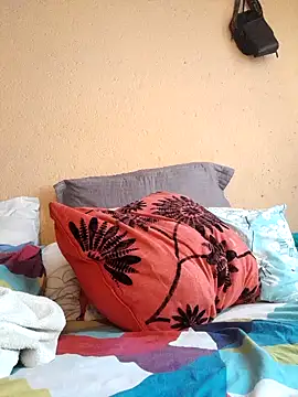 Snapshot of TYGER999 chatting on 12.10.24 TYGER999 online show from 12.10.24