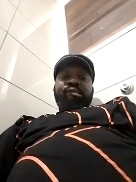 Snapshot of TYGER999 chatting on 02.08.25 TYGER999 online show from 02.08.25