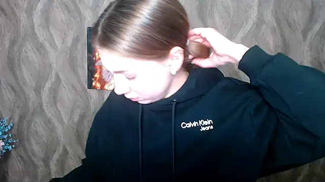 Sport Tall Doll online show from 12.26.24