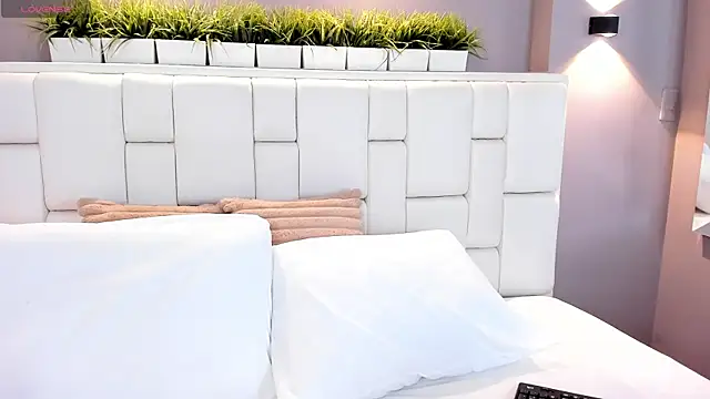 ValeriaGarcia online show from 02.28.25