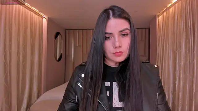 Snapshot of KendraClarkX chatting on 02.25.26 KendraClarkX online show from 02.25.26