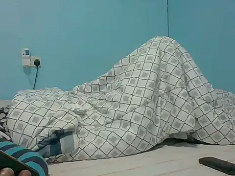 Snapshot of Eminent_Ride chatting on 10.22.25 Eminent Ride online show from 10.22.25