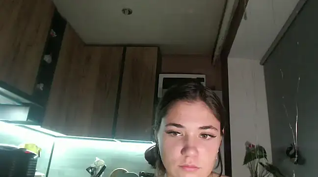 Snapshot of delightful_sofi chatting on 12.28.24 delightful sofi online show from 12.28.24