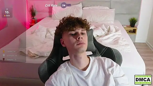 Snapshot of cute_thomas chatting on 01.20.25 cute thomas online show from 01.20.25