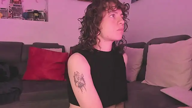 Snapshot of Agathaks chatting on 03.17.25 Agathaks online show from 03.17.25