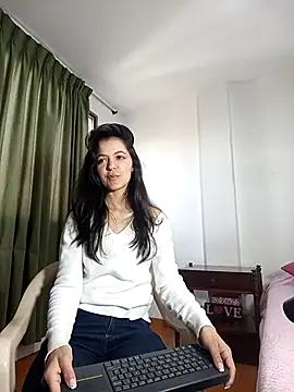 sarasweet 4 online show from 09.11.25