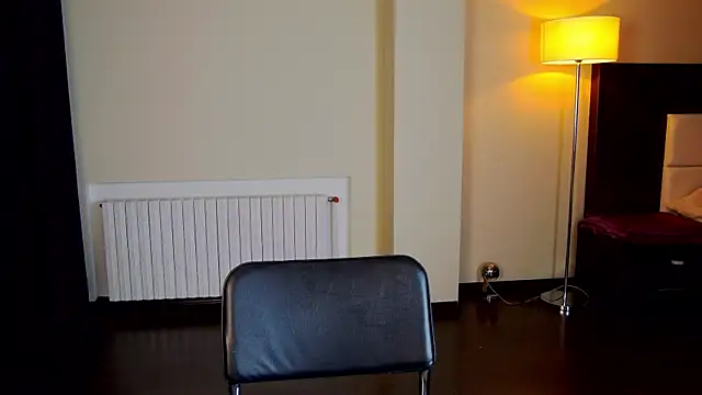 Friend12321 online show from 02.13.25