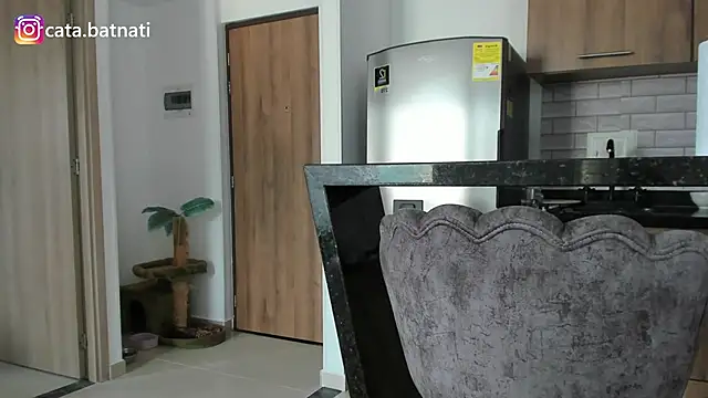 Snapshot of cata_batnati chatting on 12.21.24 cata batnati online show from 12.21.24