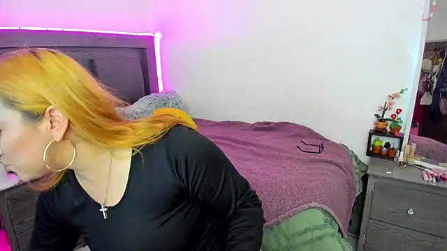 Snapshot of Cherrynoa chatting on 02.07.26 Cherrynoa online show from 02.07.26