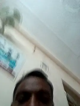 Snapshot of Lent_Medium chatting on 10.10.25 Lent Medium online show from 10.10.25