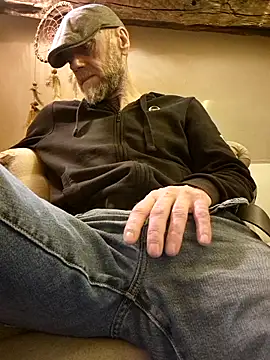 Snapshot of eddouxxx78 chatting on 04.12.26 eddouxxx78 online show from 04.12.26
