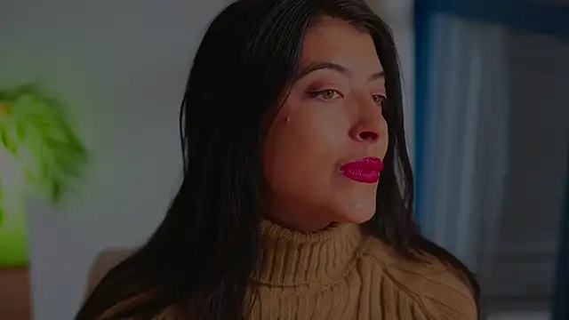 Snapshot of anabelcurvy chatting on 12.02.25 anabelcurvy online show from 12.02.25