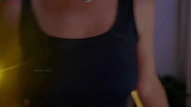 Snapshot of anabelcurvy chatting on 05.20.26 anabelcurvy online show from 05.20.26