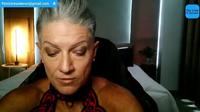 Snapshot of Devon2020 chatting on 06.22.26 Devon2020 online show from 06.22.26