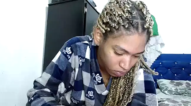 angelamarie1 online show from 01.14.25