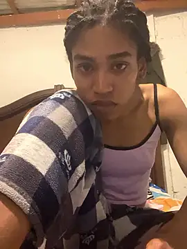 Snapshot of angelamarie1 chatting on 05.15.26 angelamarie1 online show from 05.15.26
