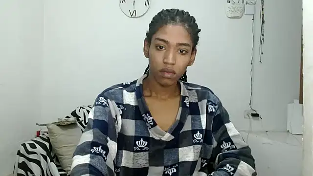 Snapshot of angelamarie1 chatting on 05.29.26 angelamarie1 online show from 05.29.26