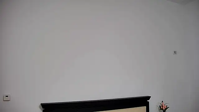 Sierra Halle online show from 03.16.25